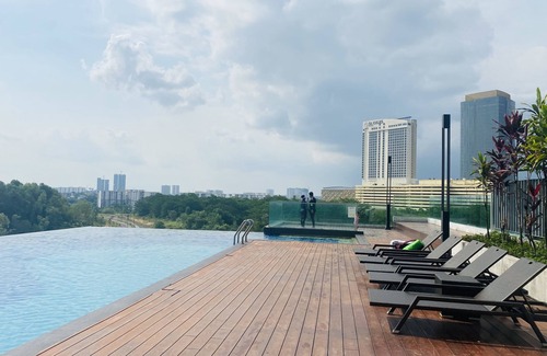 Central District Apartment | Comfortable Stay at Mid Valley Mosaic Southkey High Floor