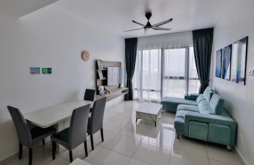 Central District Apartment | Mid Valley Southkey Mosaic: Ideal 2BR with Pool & Ocean View