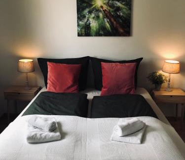 Freiburg im Breisgau House | Budget-Friendly Mida Gästehaus with Kitchen Amenities