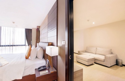 Bang Kra So Hotel | Discover Mida Hotel Ngamwongwan: A Family-Friendly Retreat