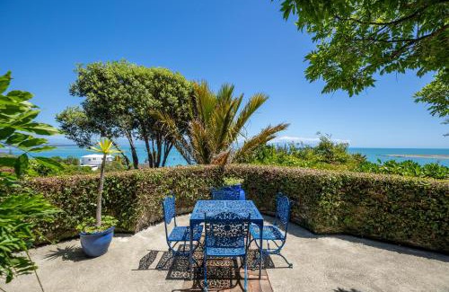 Britannia Heights Apartment | Middle Earth - Te Whare Rangi