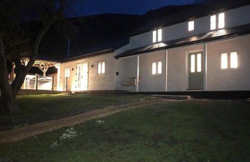 Old Radnor House | Middle Hanter: Family-Friendly Getaway with Hot Tub