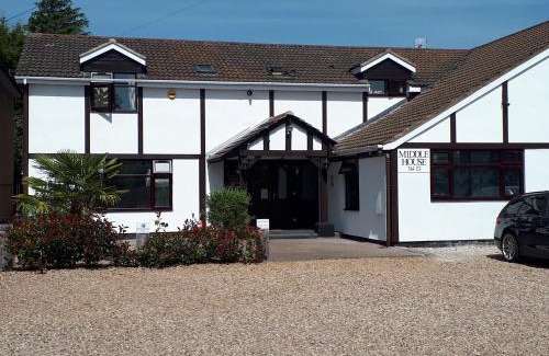 Binley Bed & Breakfast | Discover Middle House: A 4-Star Guest Favorite
