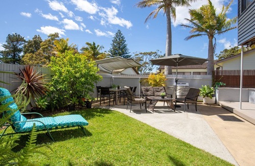 Culburra Beach House | Middle Sea - Pet-Friendly Escape, Steps from the Beach