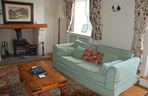 Pickering House | Experience Middlehead Cottages with Ocean Views and Hot Tub
