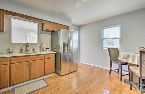 Leonardo House | Beachside Retreat in Middletown Township with Spa & Pool