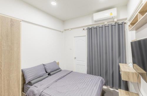 Bang Chan Hotel | Affordable Comfort at MiddleWay House Bangkok Awaits You