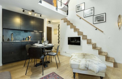 Chamonix City Centre Cottage | Guest Rated 10/10: Midi Loft for 4 with Breakfast Included