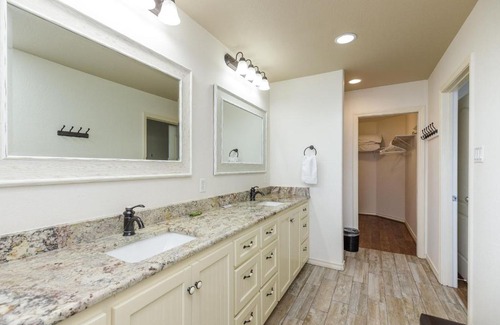 Corpus Christi Apartment | Exceptional Family Getaway at Midnight Bay Retreat TMBAK