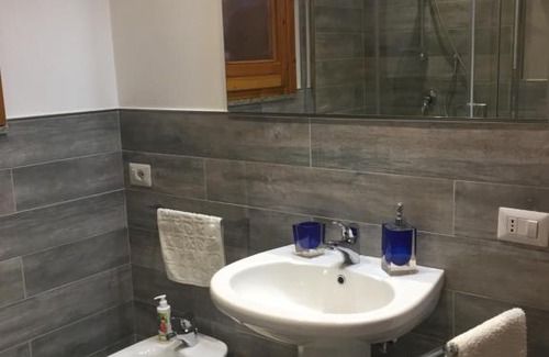 Santa Tecla House | Discover Midnight Holiday House: Family-Friendly Getaway