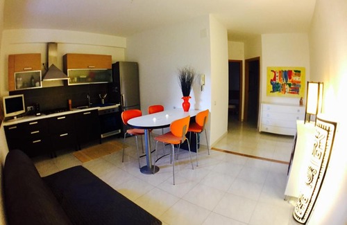 Santa Tecla House | Discover Midnight Holiday House: Family-Friendly Getaway
