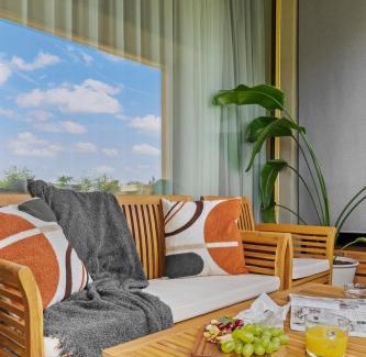 Aviatiei Apartment | Top-Rated Mido Bird Apartment with Kitchen & Private Parking