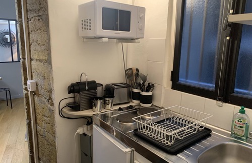 Terreaux - Bat d'argent Apartment | Modern Midoon Guest Apartment in Downtown Lyon with Kitchen