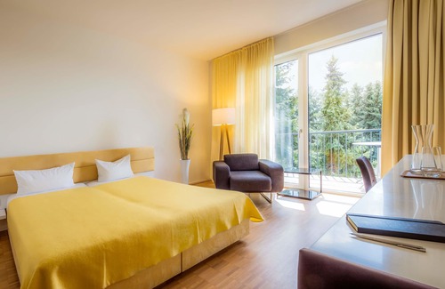 Dossenheim Hotel | Discover Midori The Green Guesthouse - Rated 9/10 Stay