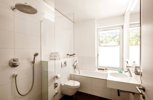 Dossenheim Hotel | Discover Midori The Green Guesthouse - Rated 9/10 Stay