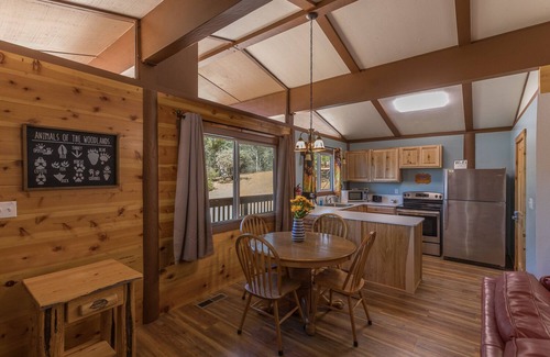 Mariposa Cabin | Private Midpines Cabin – Tranquil Retreat Near Yosemite
