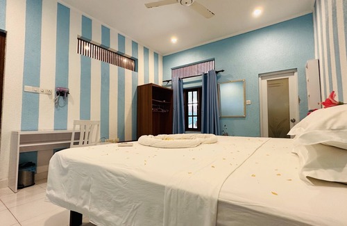 Thulusdhoo Island House | Beachfront Escape at Midsummer Thulusdhoo - Rated 8.8/10