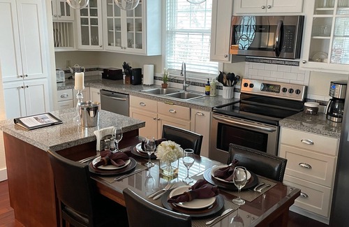 Westfort Apartment | Midtown Apartment: 2 Bed with Hot Tub & Patio Near Downtown
