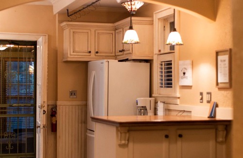 Midtown House | Midtown Bungalow - Steps from Overton Square Fun!