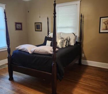 Memphis House | Midtown Getaway: Guest Rated 10/10 with Pet-Friendly Perks