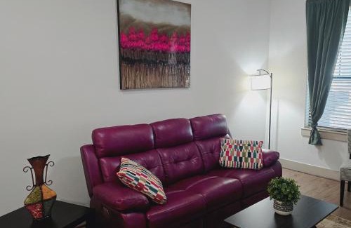 Montrose Apartment | Midtown Downtown Breeze