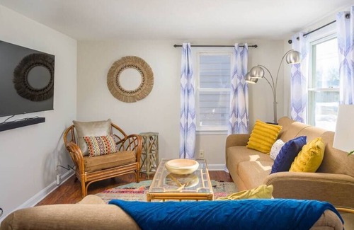 Appleton House | Cozy Midtown Mainstay: Pet-Friendly with Top Amenities