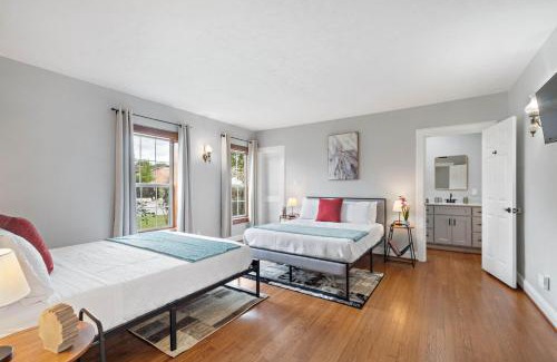 MacGregor House | Comfortable Midtown Home Near Med Center and Downtown Events