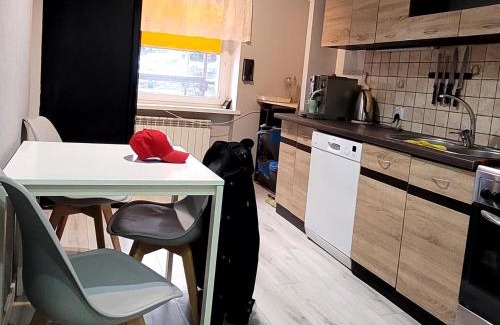 Goldap Apartment | Pet-Friendly Retreat by the River with High Guest Ratings