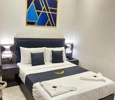 Goregaon East Hotel | Budget-Friendly Family Retreat at MIG SUITES