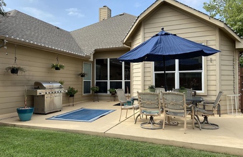 Pflugerville House | Discover Mighty Pfine: Family-Friendly with Pool Access