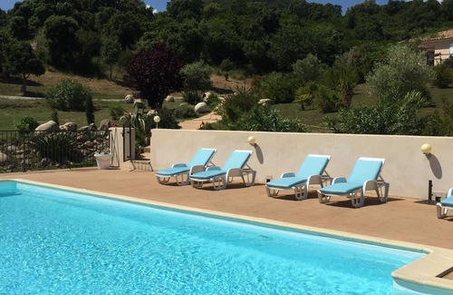 Serra-di-Fiumorbo House | Vista Mignataja: Pet-Friendly Villa with Oceanfront Pool