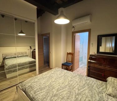 La Seu Apartment | Miguelete tower & 4th FLOOR & City center and no elevator
