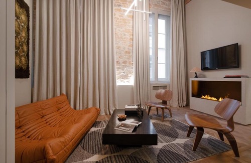 Terreaux - Bat d'argent Hotel | Family-Friendly Retreat at MiHotel Serlin Awaits You