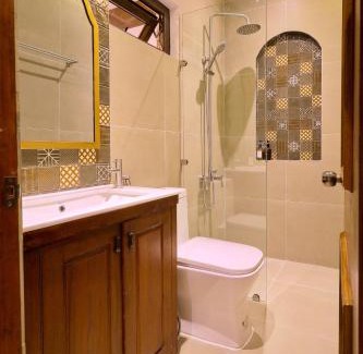Vigan Bed & Breakfast | Explore Mija Casita: Pet-Friendly Stay with Breakfast