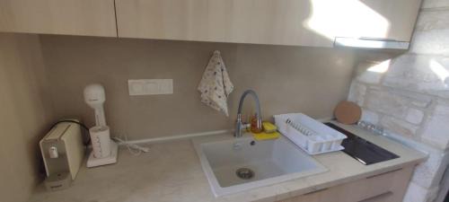 Paralia Dionysiou Cabin | MiK & LENA
