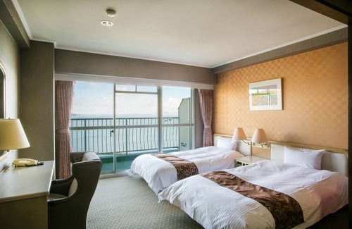 Kira-cho Hotel | Discover Mikawawan Resort Linx: Family-Friendly Getaway
