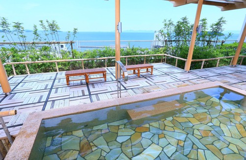 Kira-cho Hotel | Discover Mikawawan Resort Linx: Family-Friendly Getaway