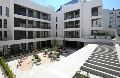 Zaragoza Old Town Apartment | Mike House: Stay in the Heart of Zaragoza, Rated 9.5/10