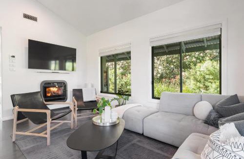 Kangaroo Valley House | Guest Rated 10/10 at Mike's Kangaroo Valley with Pool & Hot Tub