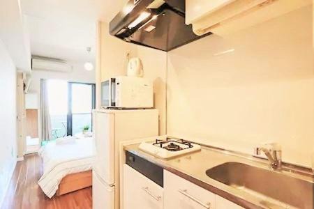 Kabukicho Apartment | Sanitised MIKO's Apartment with Iconic City View in Shinjuku