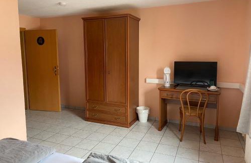 Klarenthal House | Budget-Friendly Mikroapartments Klarenthal with Breakfast