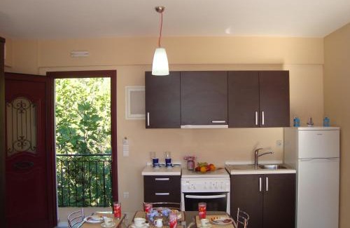 Mikros Gialos Apartment | Idyllic Mikros Gialos Apartments with Oceanfront Views