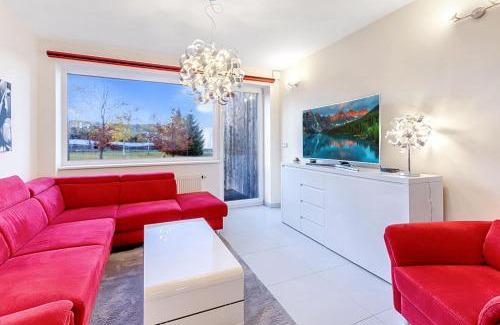 Loucna Pod Klinovcem House | Discover Miky Apartmán Klínovec Garden: Family-Friendly Retreat