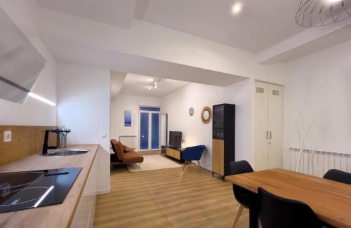 Ciudad Universitaria Apartment | Discover MILA I Local Rentss: Family-Friendly Comfort Awaits