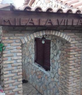 Kastro House | Pet-Friendly Mila LA Villa with Ocean View & 9.1/10 Rating