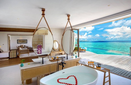 Milaidhoo Island Resort | Elegant Milaidhoo Maldives: 5-Star Paradise with Spa & Pool