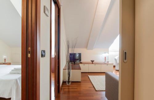 Magenta Apartment | Stylish Milan Royal Suites - Centro Cadorna, Rated 8.8/10