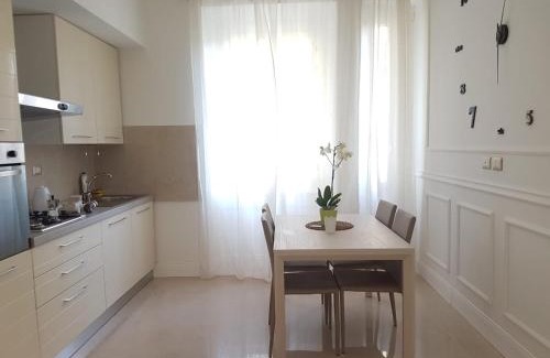 Ponte Seveso Apartment | Discover Milano Central: 4-Star Comfort with Spa & More