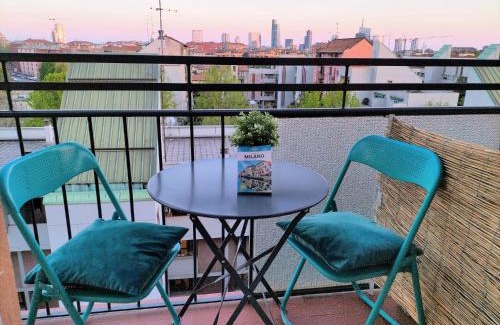 Montalbino Apartment | Milano City View - Stylish Apartment with Restaurant Access