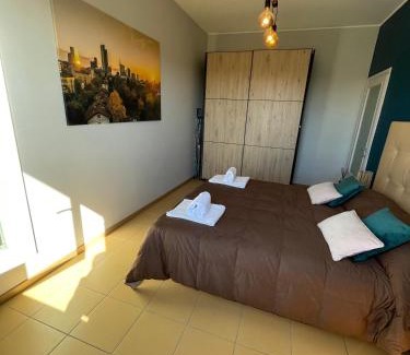 Montalbino Apartment | Milano City View - Stylish Apartment with Restaurant Access